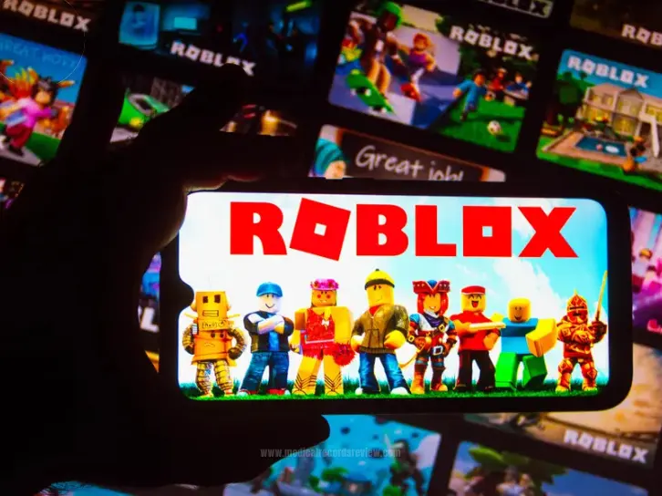 Roblox addiction lawsuit highlights legal concerns over gaming’s impact on youth and the need for strong evidence review.